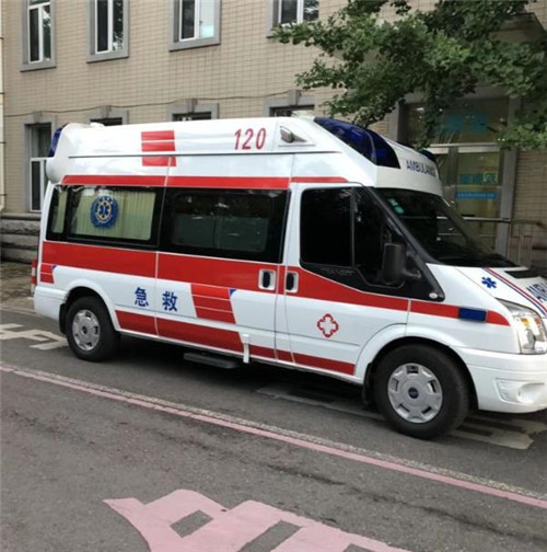 新密选择我们的救护车出租,开启安心转院之旅